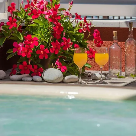 Vikendica Beachfront Family-Friendly House With Hot Tub Cavtat, Dubrovnik - 22828