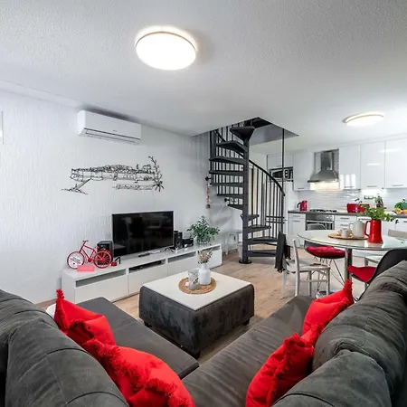 Seaside House For Families With Children Cavtat, Dubrovnik - 22828 Vakantiehuis *