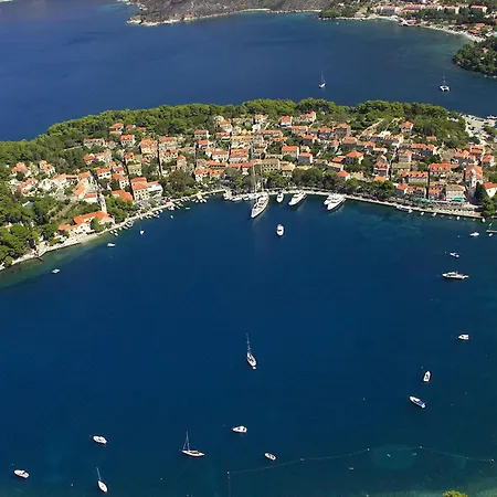 Beachfront Family-Friendly House With Hot Tub Cavtat, Dubrovnik - 22828
