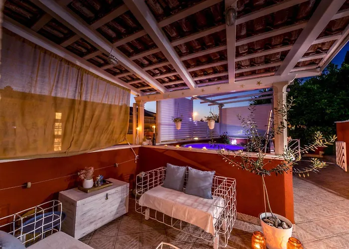 Seaside House For Families With Children Cavtat, Dubrovnik - 22828 Semesterbostad *